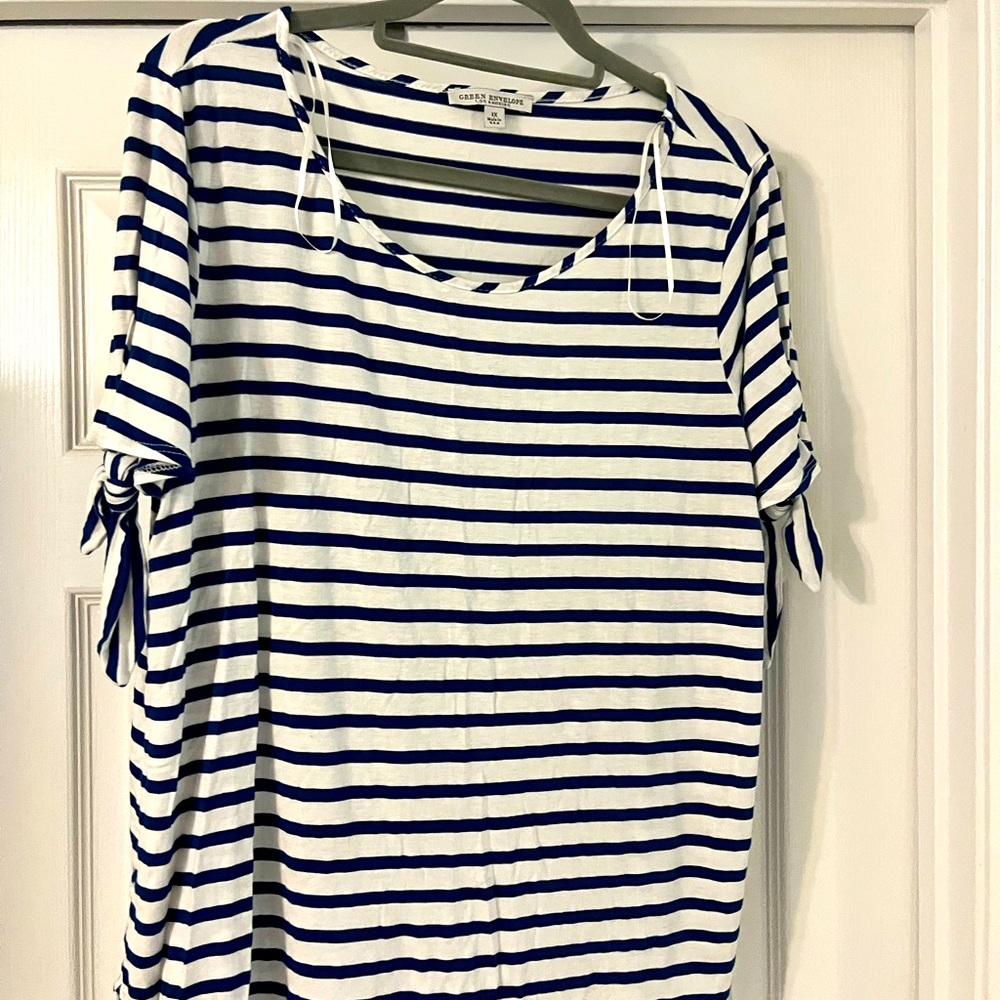 Women’s shirt